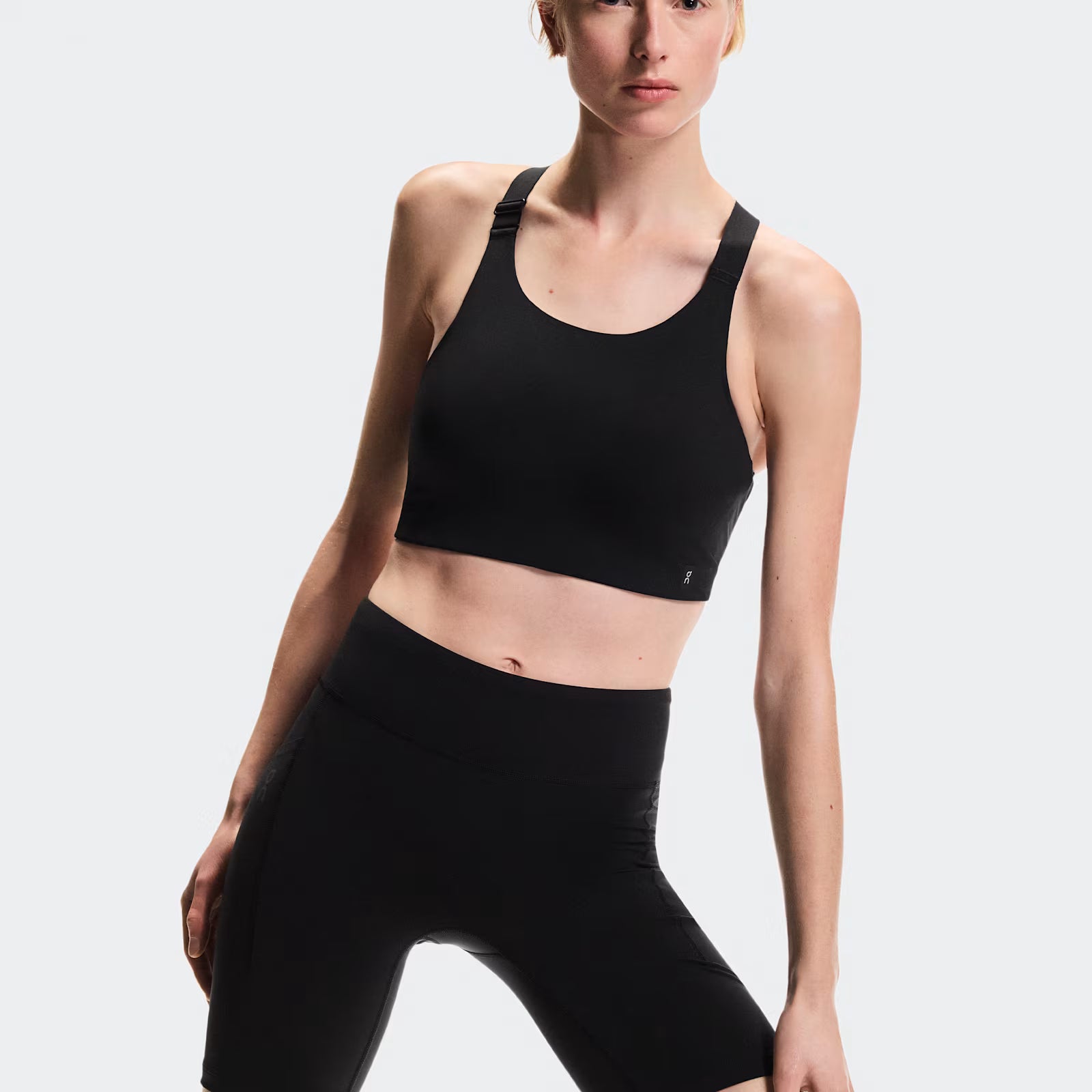 On 8" Performance Tights Black (Women'S)