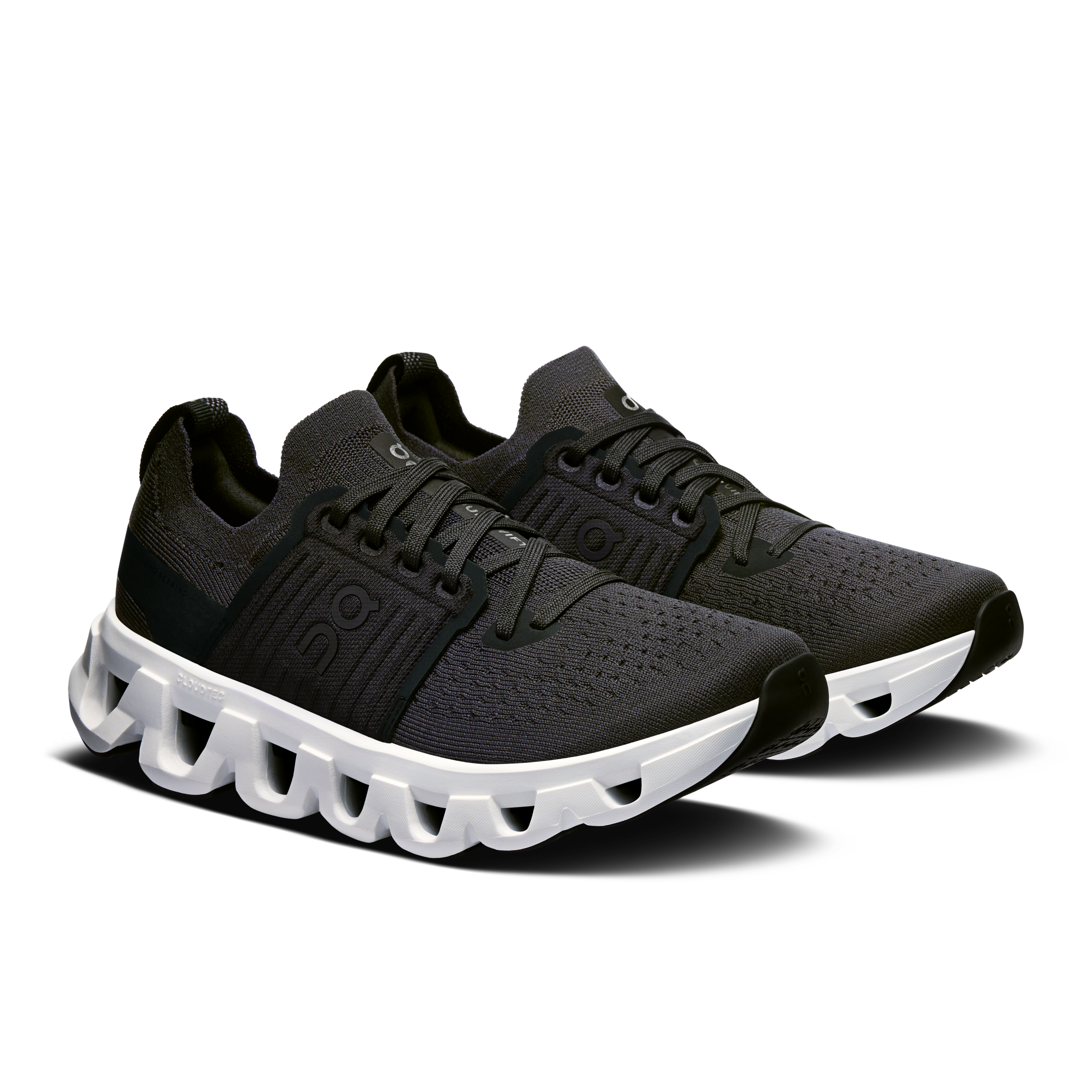 on running cloudswift 4 black white (women's)