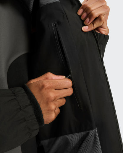 On Waterproof Jacket Ikon Black