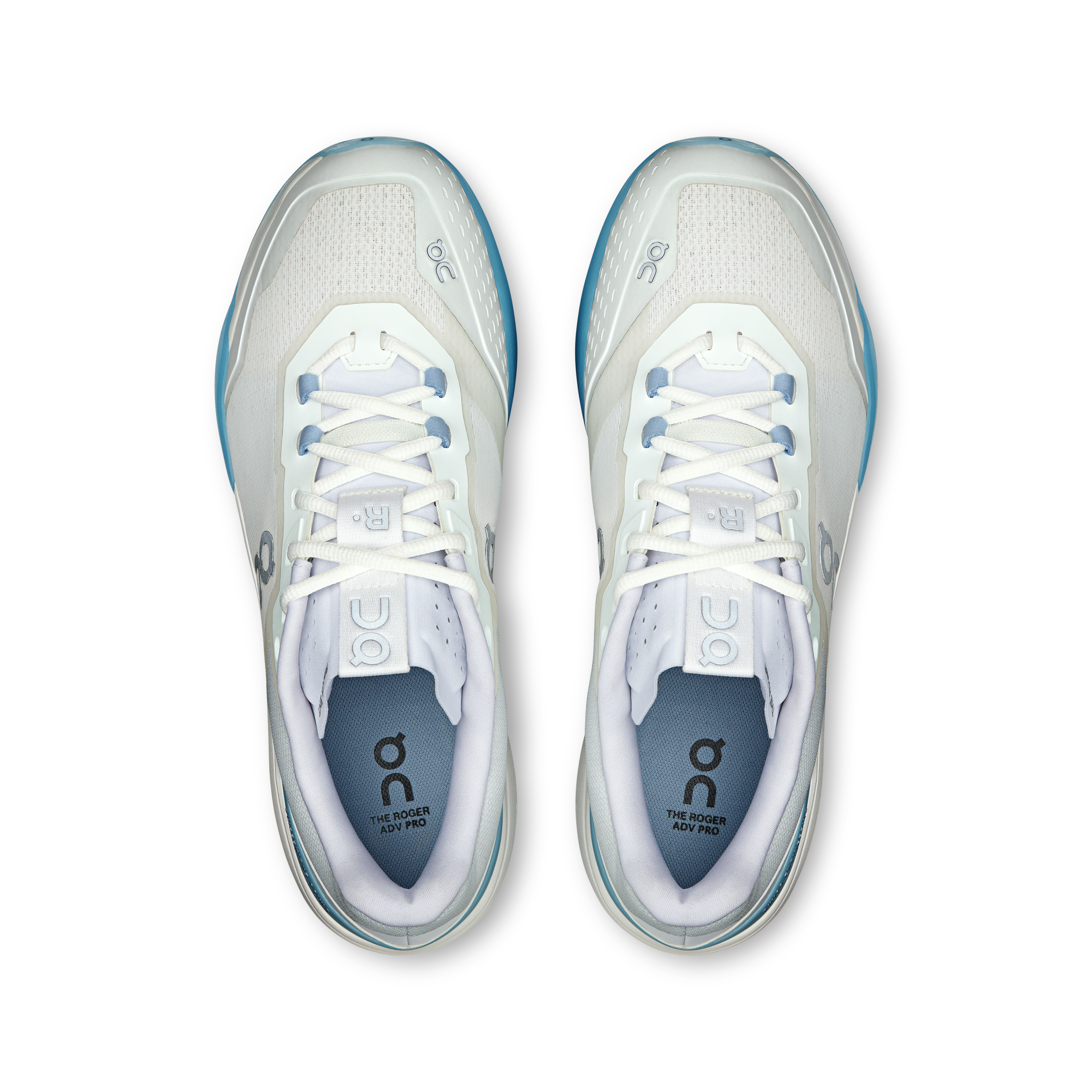 on running the roger advantage pro white chambray