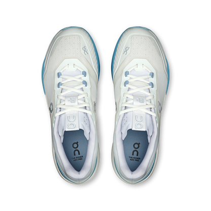 on running the roger advantage pro white chambray