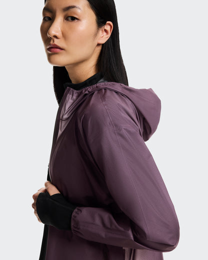 On Explore Lightweight Waterproof Jacket Gobi (Women'S)