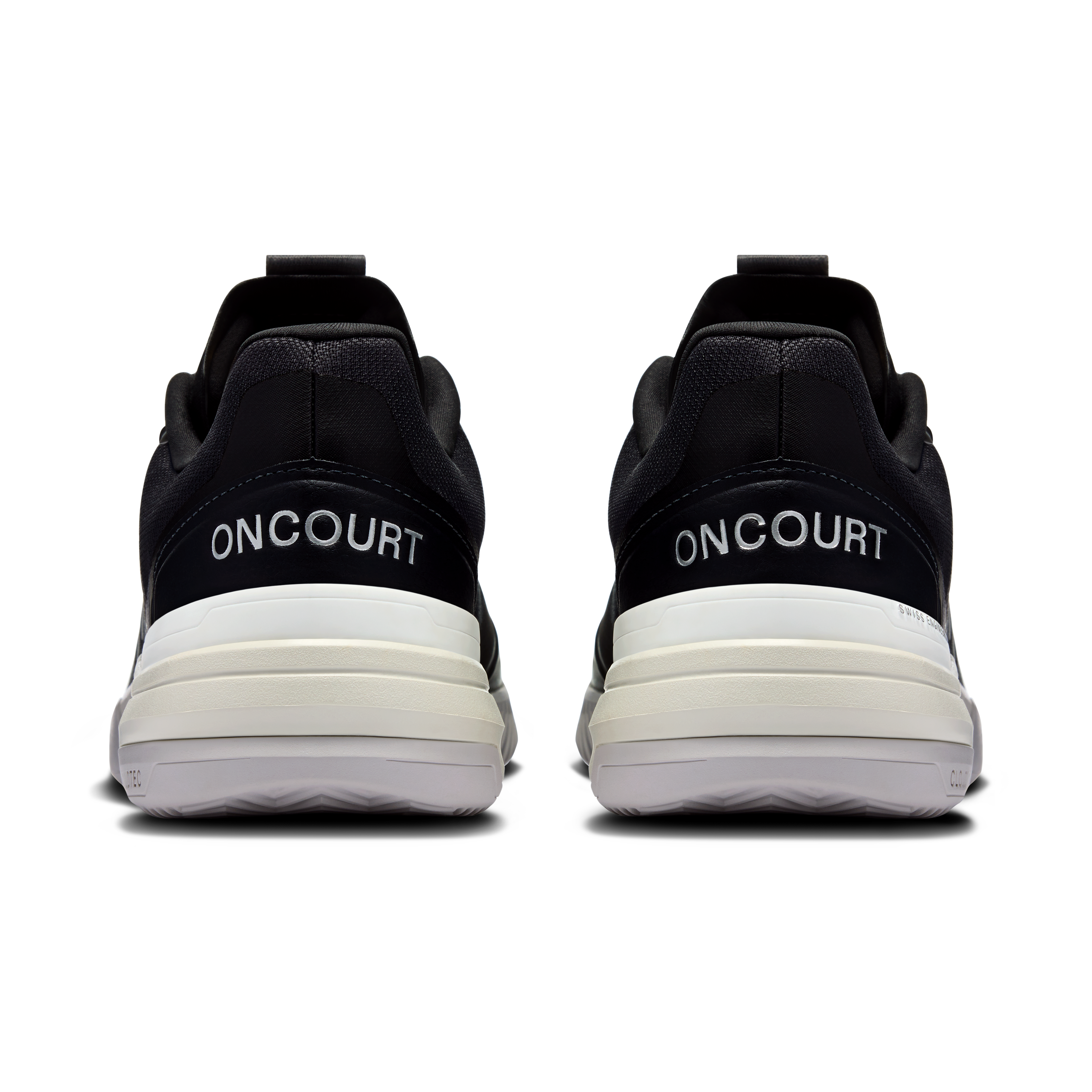 on running the roger advantage pro clay black white