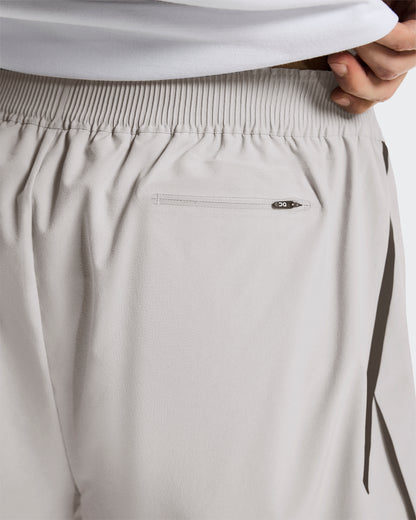 On Train Shorts Alloy
