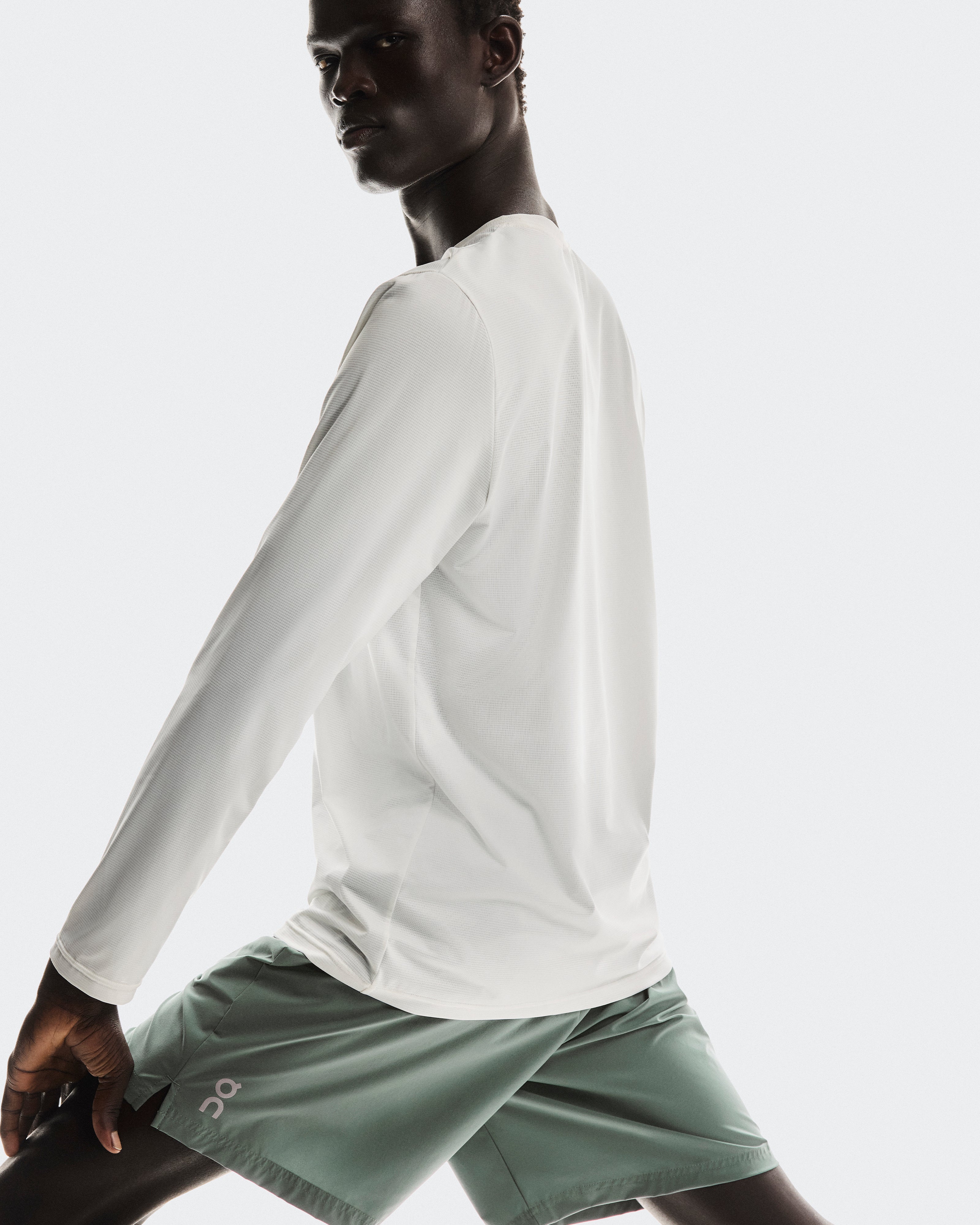 On 7" Core Shorts Olive