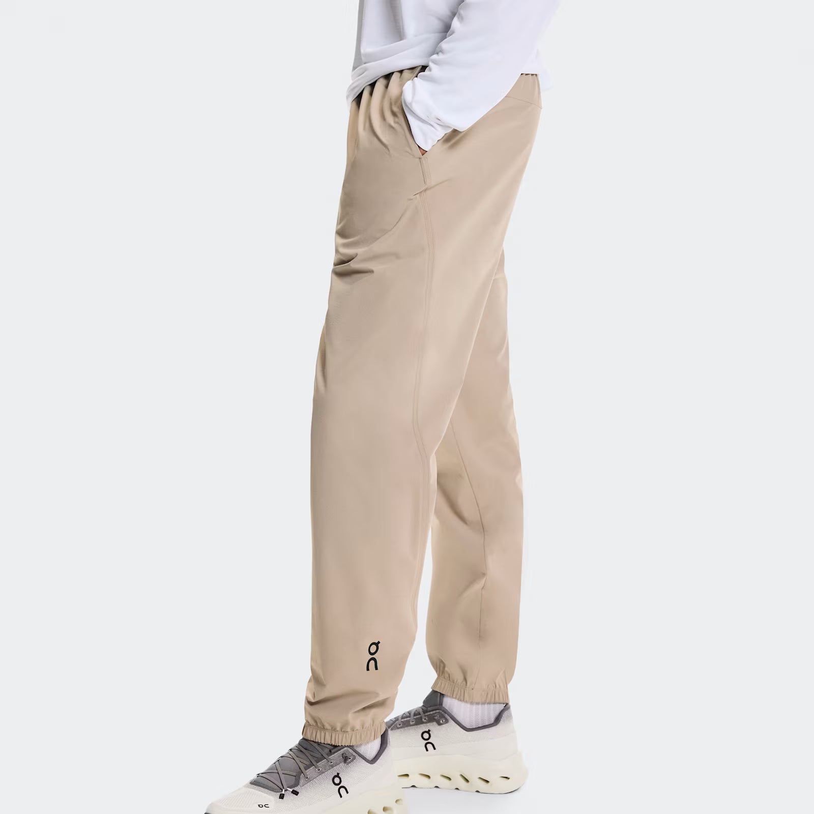 On Focus Pants Desert