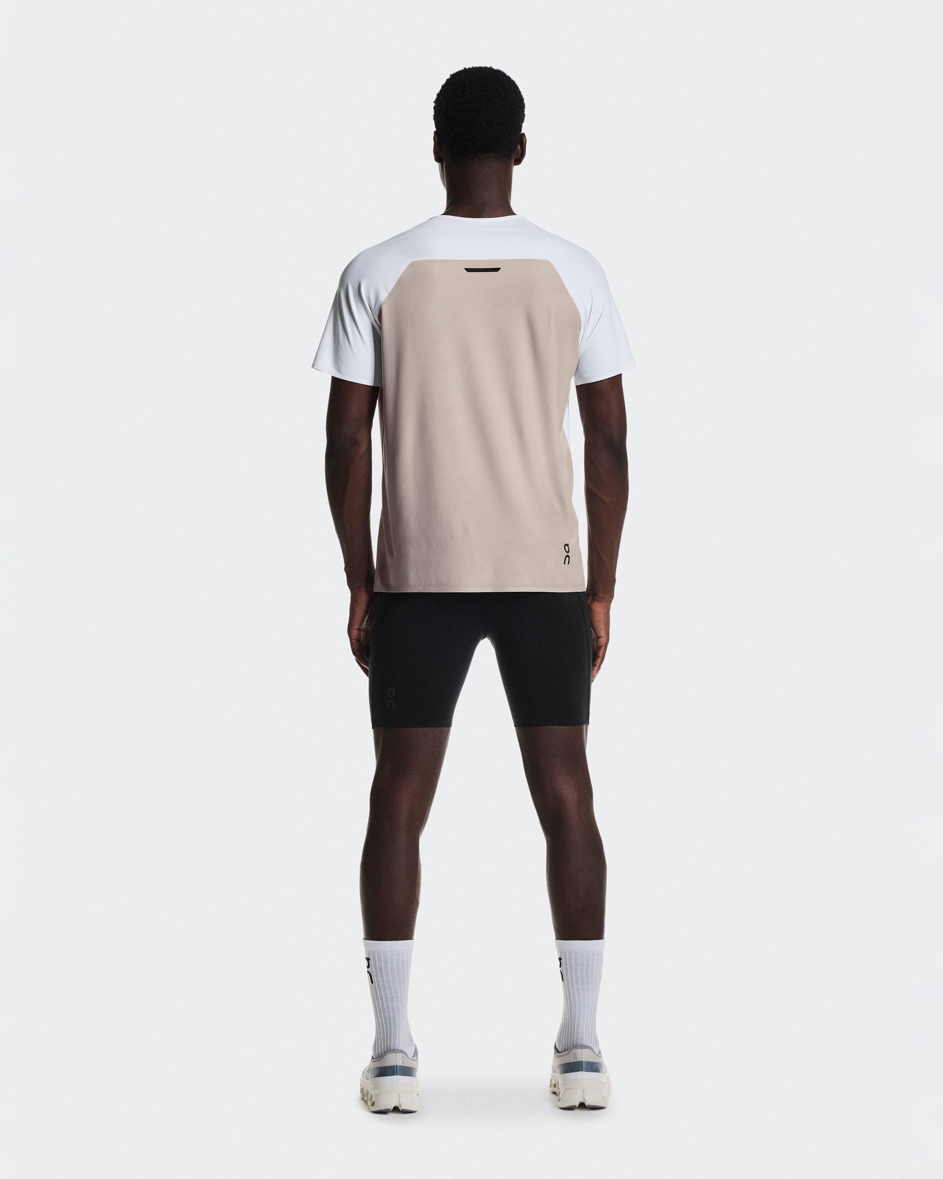 On 8" Performance Tights Black