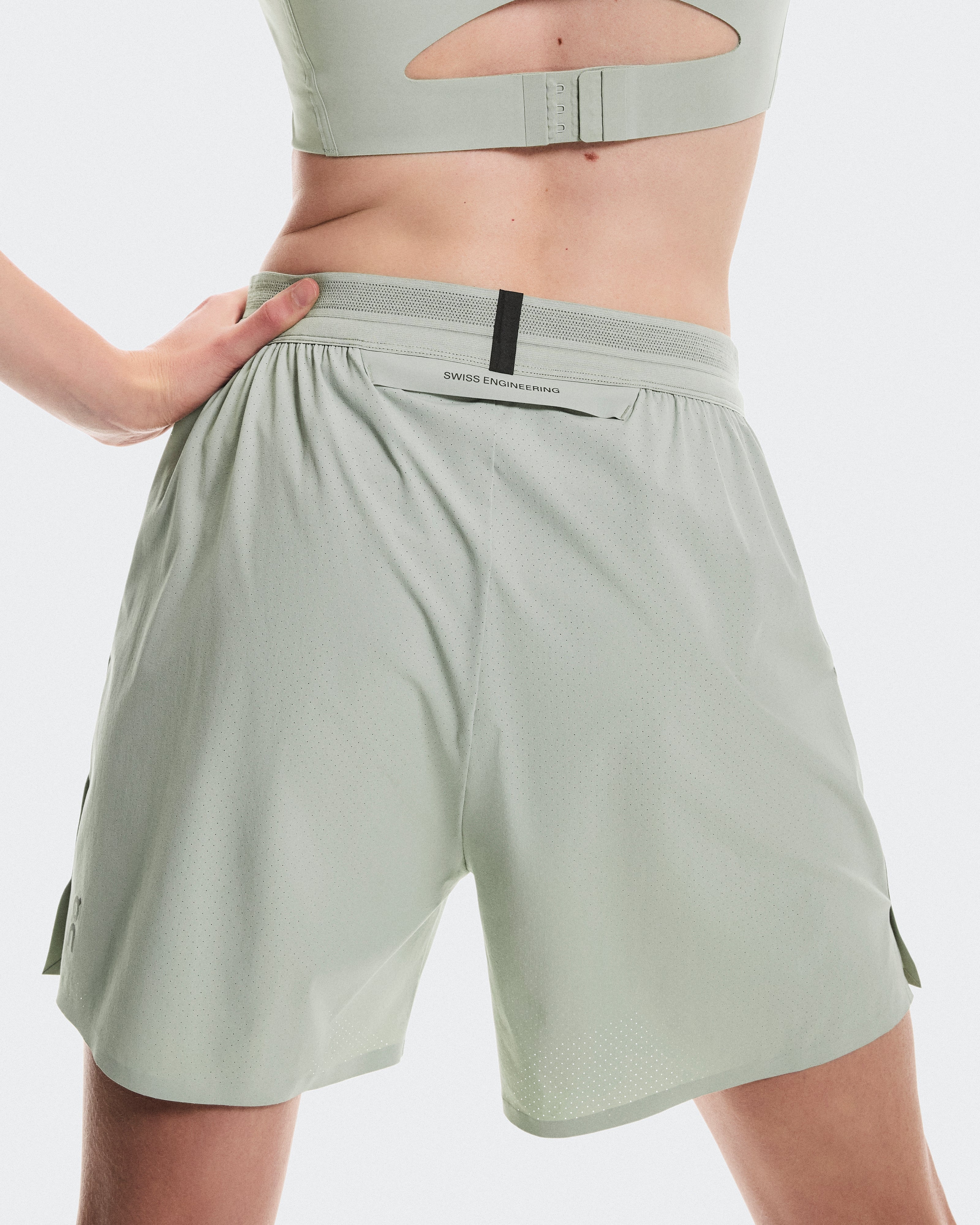 On 5" Performance Shorts Tin (Women'S)