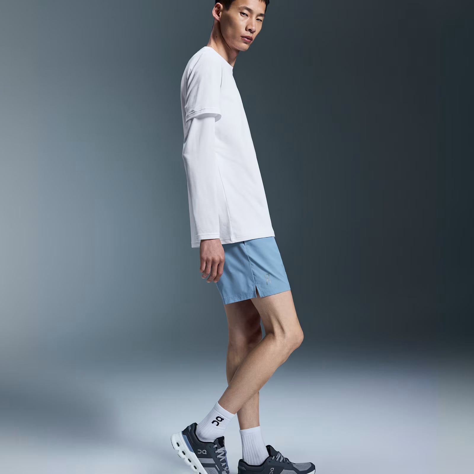 On 5" Core Shorts Chambray