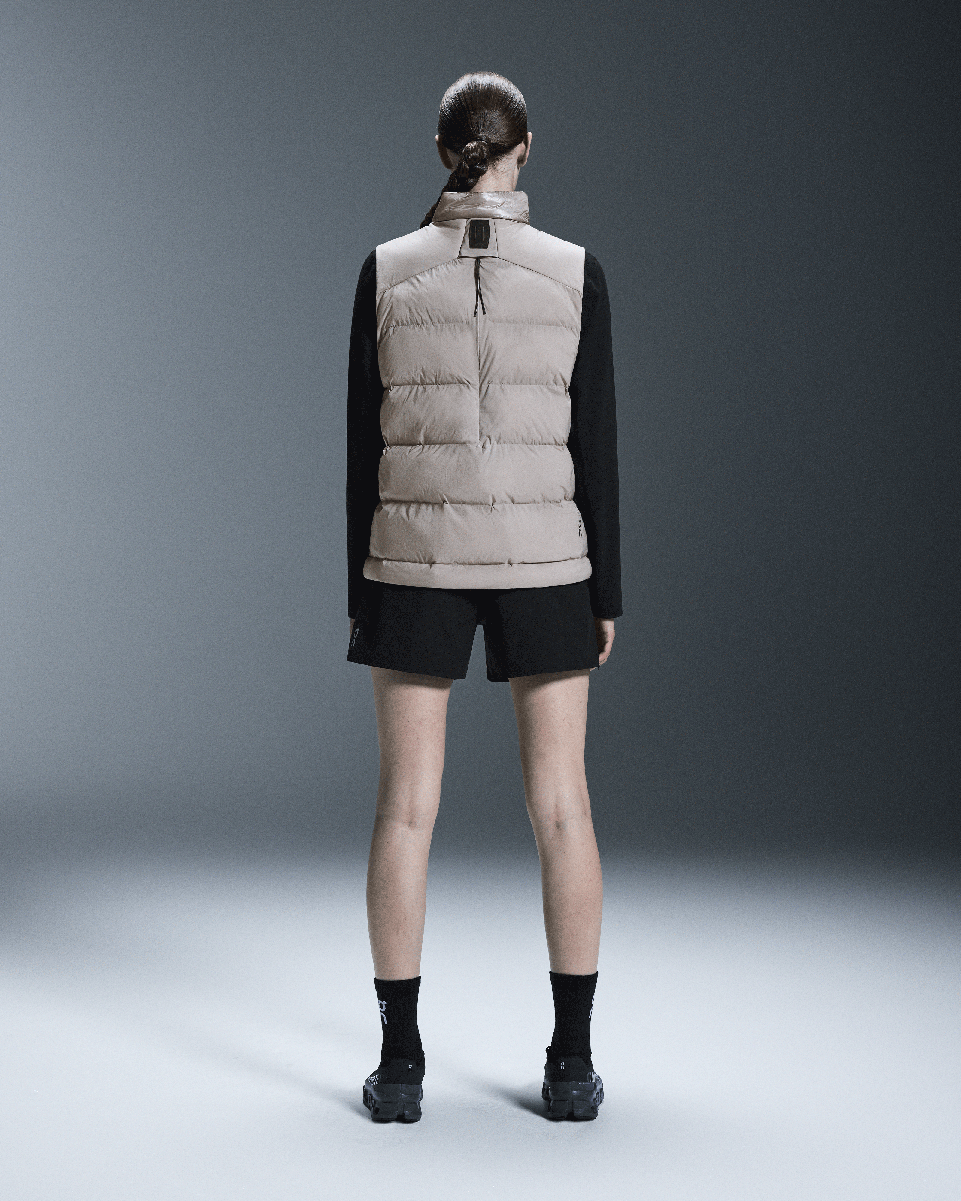 on challenger vest Zinc (Women's)