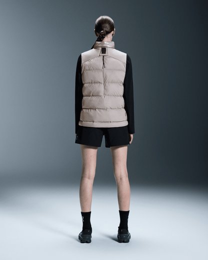 on challenger vest Zinc (Women's)