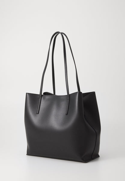 Valentino Bags Samy Set - Tote Bag - Nero