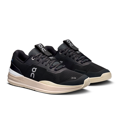 On The Roger Pro Black Sand