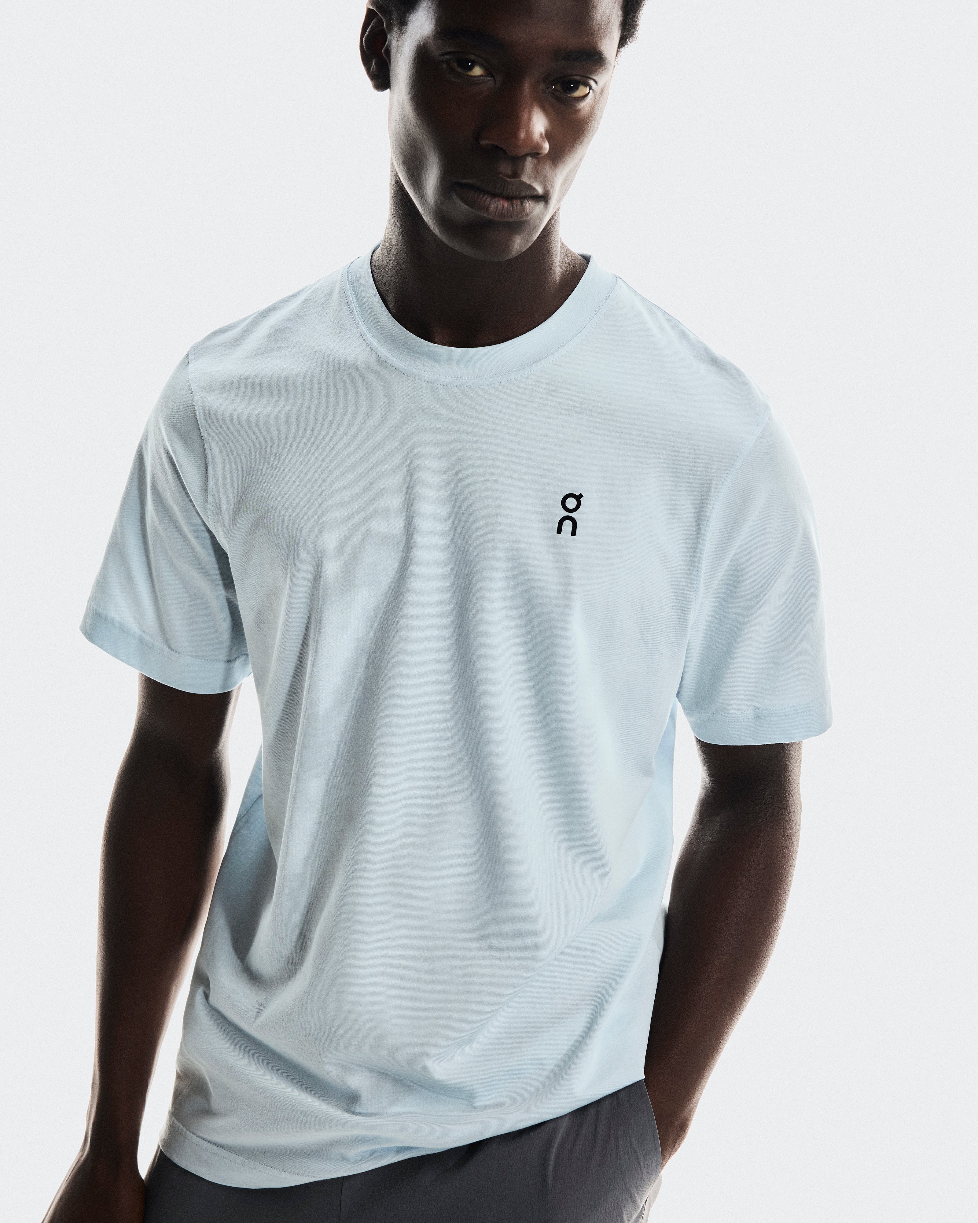 On Graphic-T Arctic