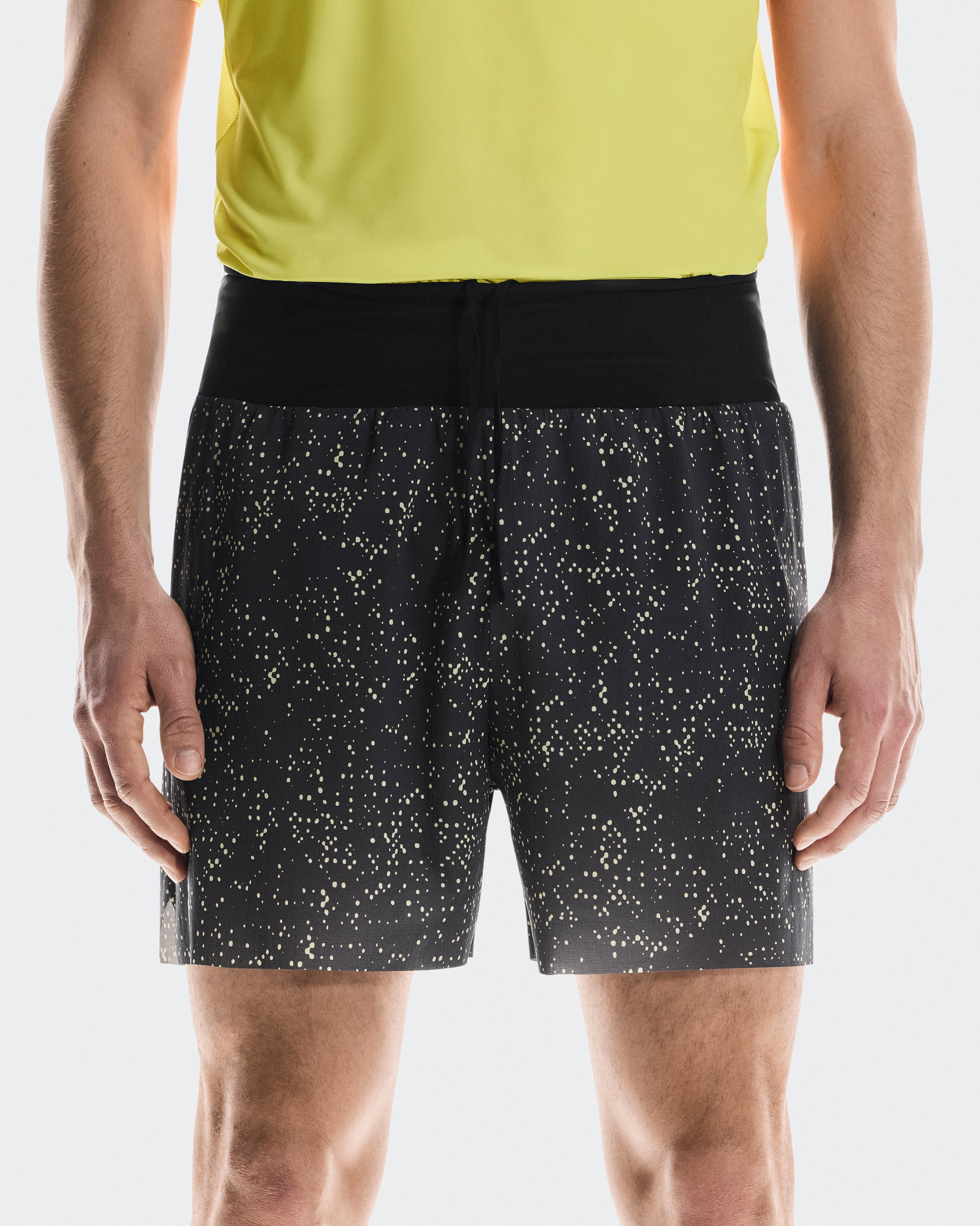 On Ultra Shorts Iron | Lime