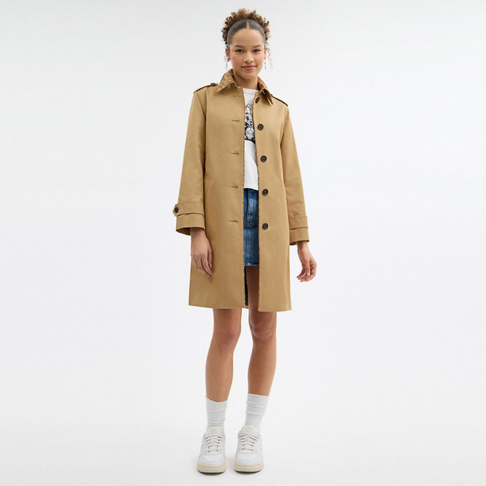 Coach Trench With Signature Piping Khaki