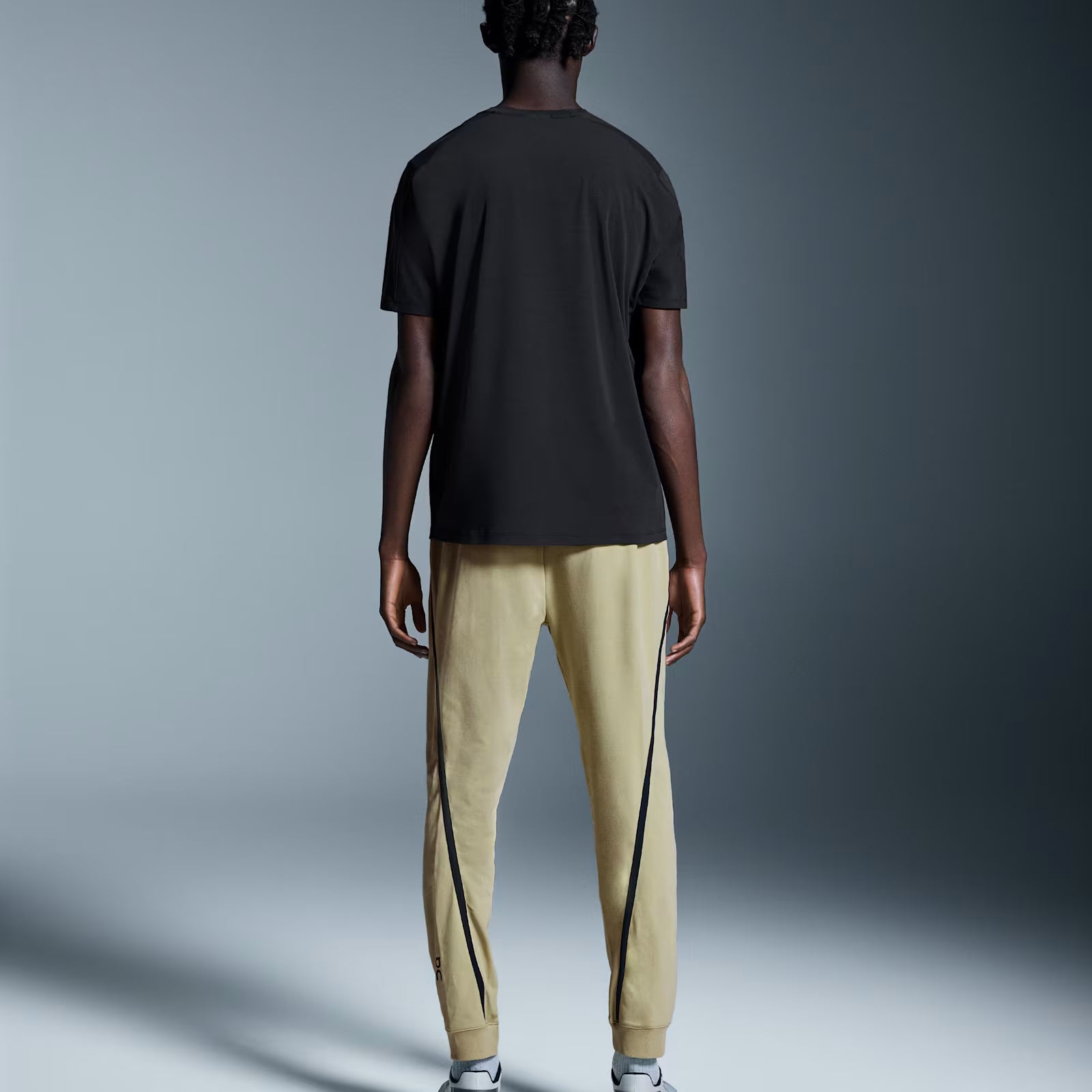 On Studio Joggers Caper