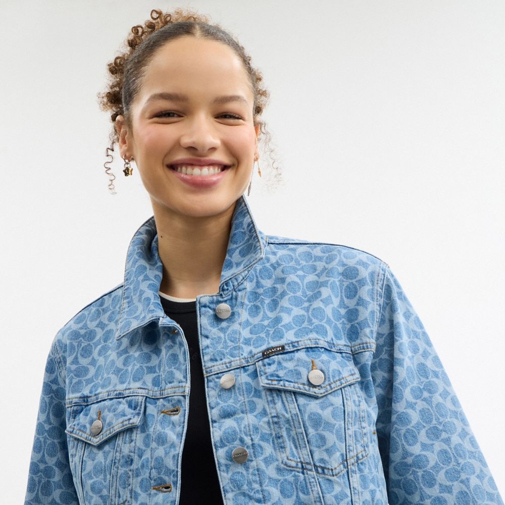 Coach Signature Denim Jacket Medium Wash – Kicks Machine