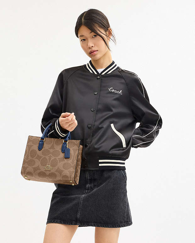 Maggie Small Tote Bag In Signature Canvas Im-Tan-Deep Blue Im-Tan-Deep Blue