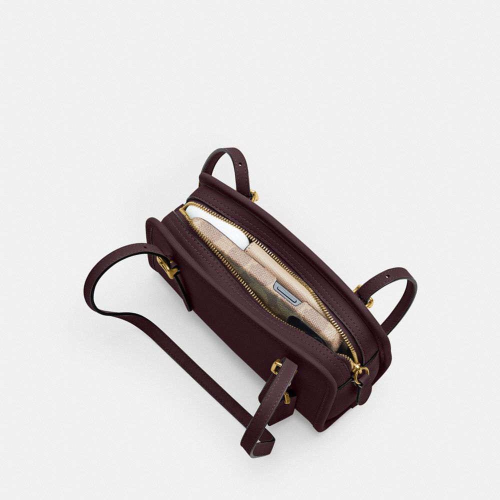 Coach Swing Zip Bag 20 Brass Black Currant