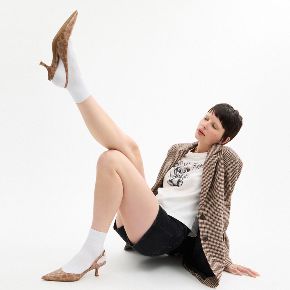 Coach Roxanne Pump In Signature Canvas Tan