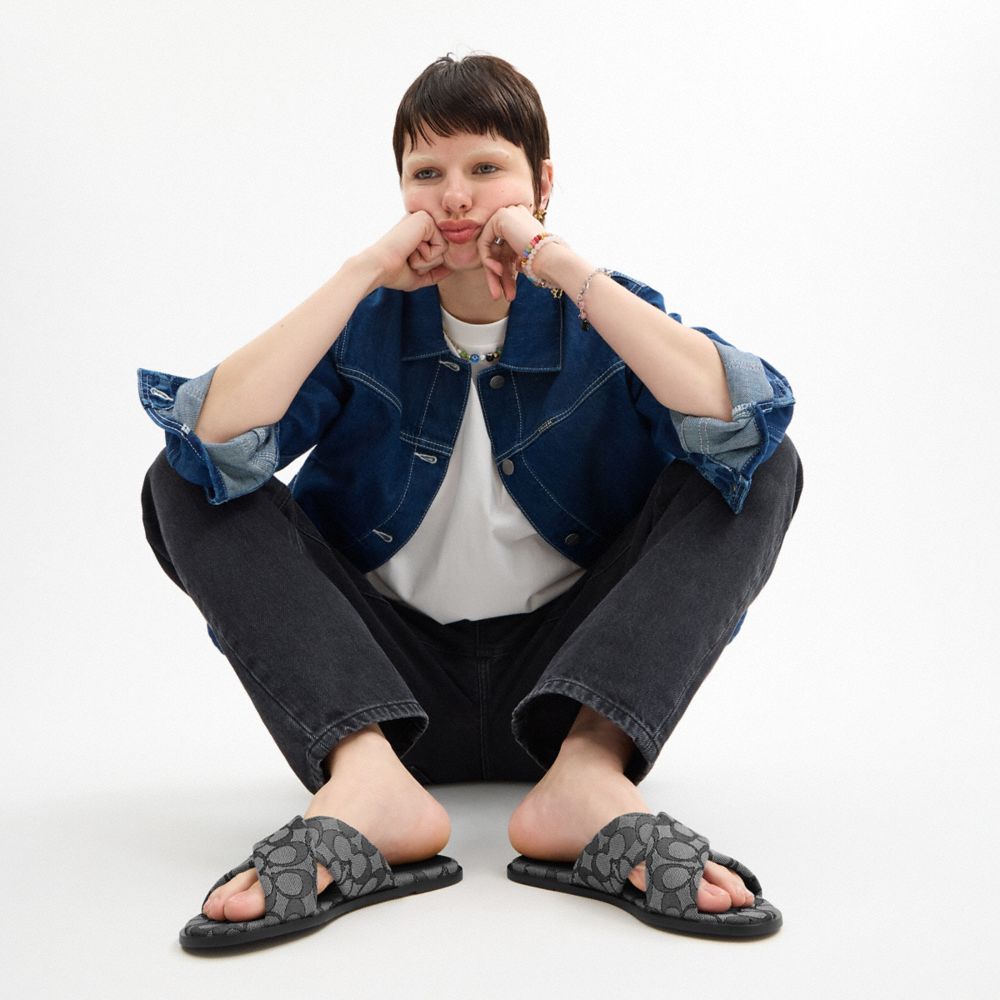 Coach Link Criss Cross Slide In Signature Jacquard Smoke Coal Black