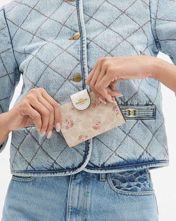 Medium Corner Zip Wallet In Signature Canvas With Floral Print Gold-Sand Multi Gold-Sand Multi