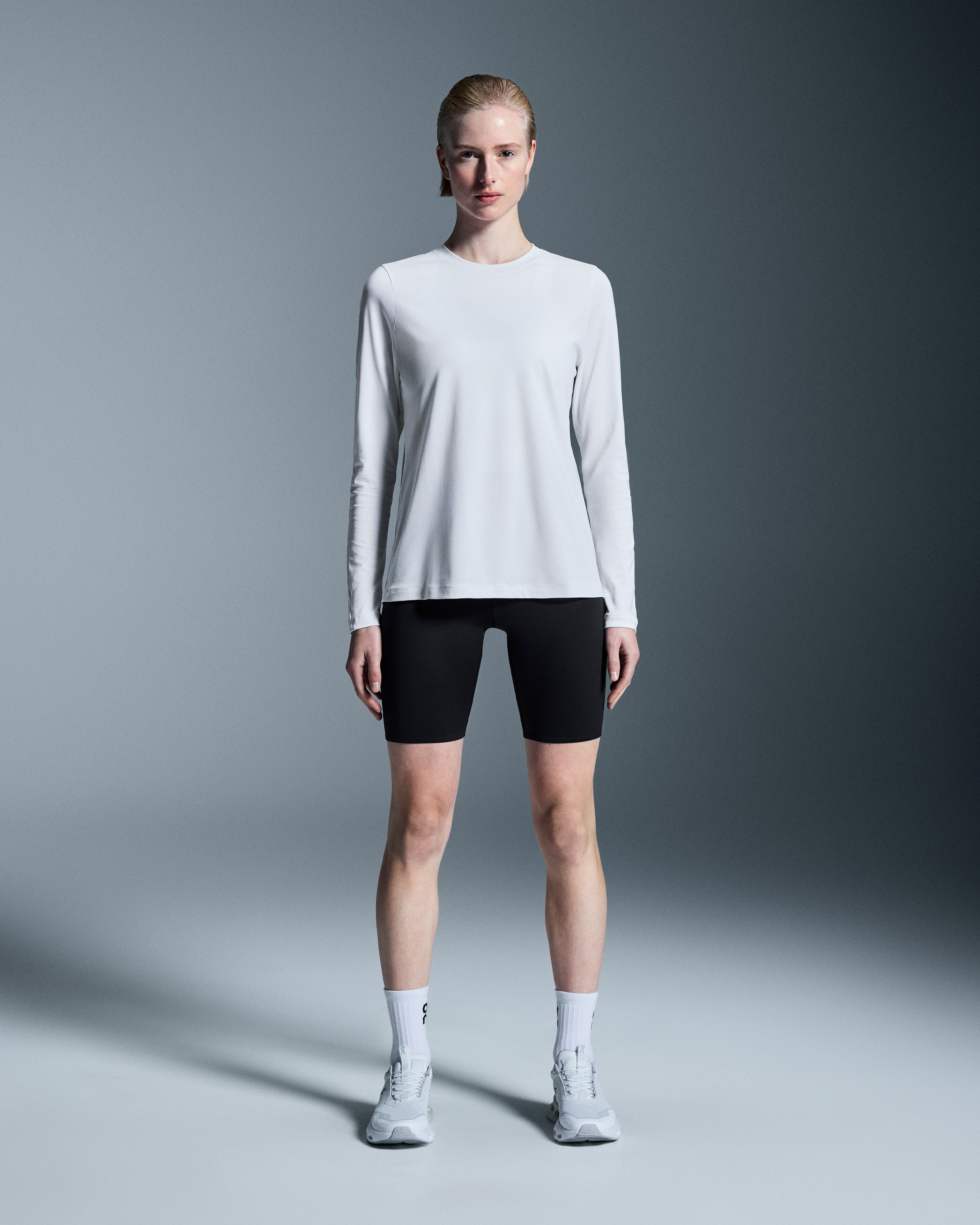 On Focus Long-T White (Women's)