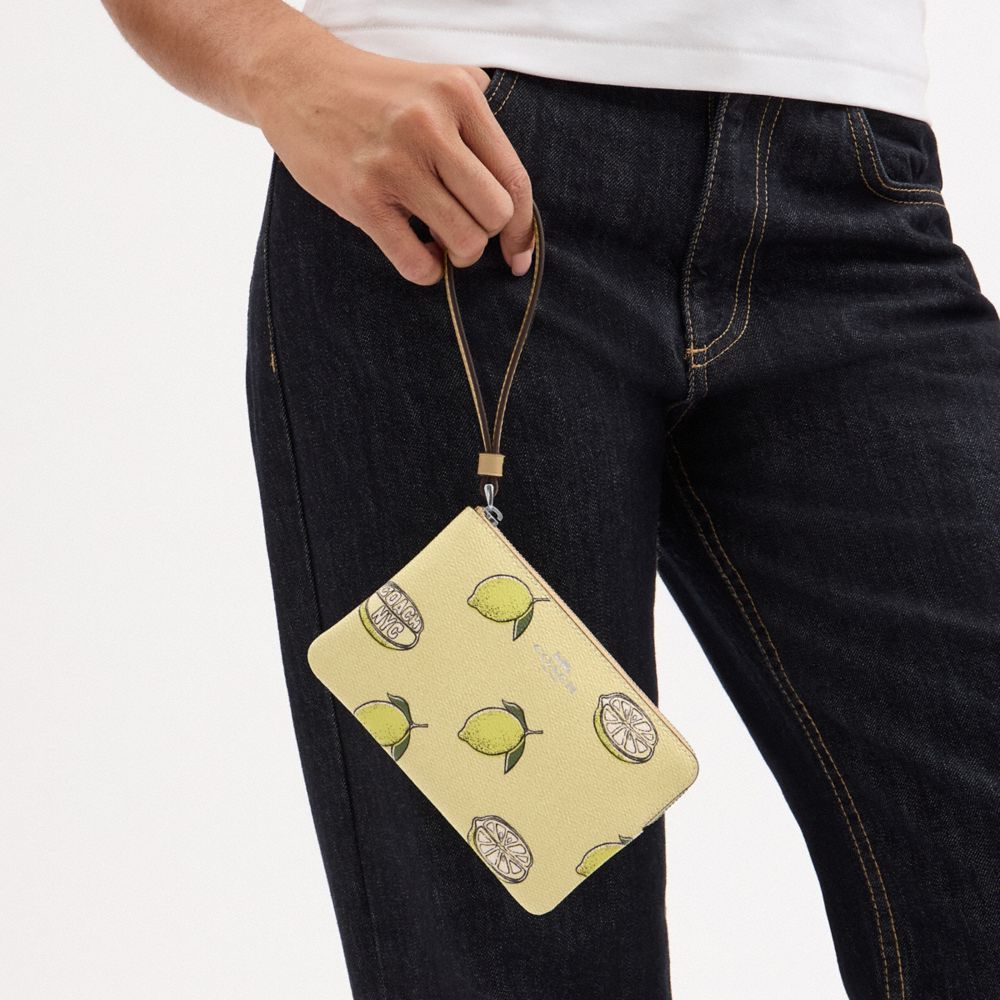 Corner Zip Wristlet With Lemon Print Sv-Garden Glade Multi Sv-Garden Glade Multi