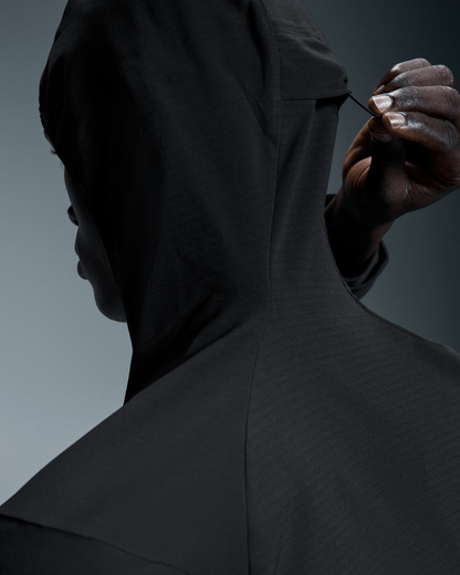 On Pace Hoodie Black