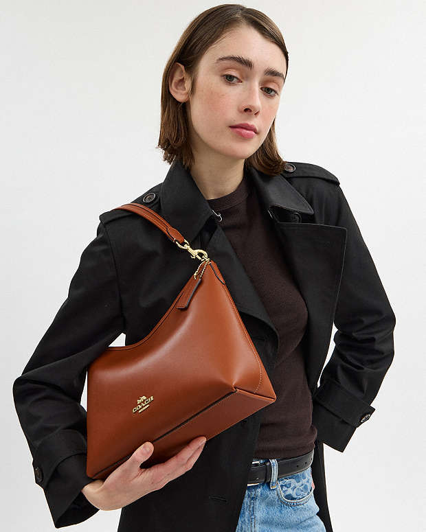 Laurel Shoulder Bag Smooth Leather-Gold-Tan Smooth Leather-Gold-Tan