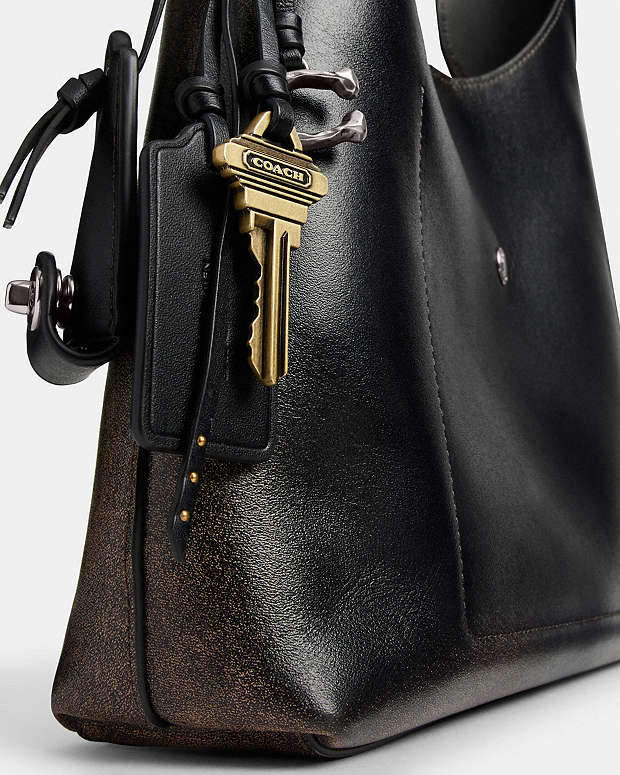 Brooklyn Shoulder Bag 28 In Loved Leather Loved Leather-Silver-Black Brown Loved Leather-Silver-Black Brown