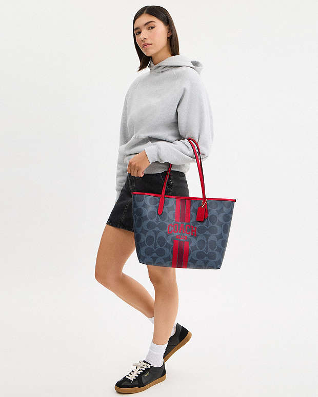 City Tote Bag In Signature Canvas With Coach Graphic Im-Denim-Bold Red Im-Denim-Bold Red