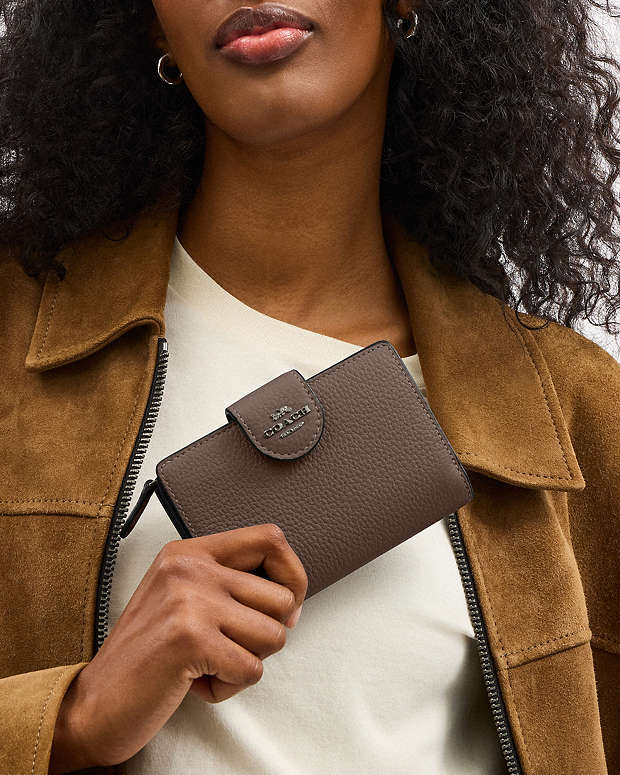 Medium Corner Zip Wallet Pebbled Leather-Qb-Dark Stone Pebbled Leather-Qb-Dark Stone
