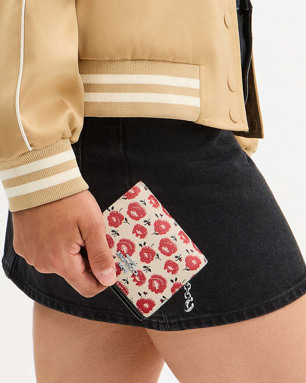 Snap Wallet With Floral Print Silver-Chalk-Black Multi Silver-Chalk-Black Multi