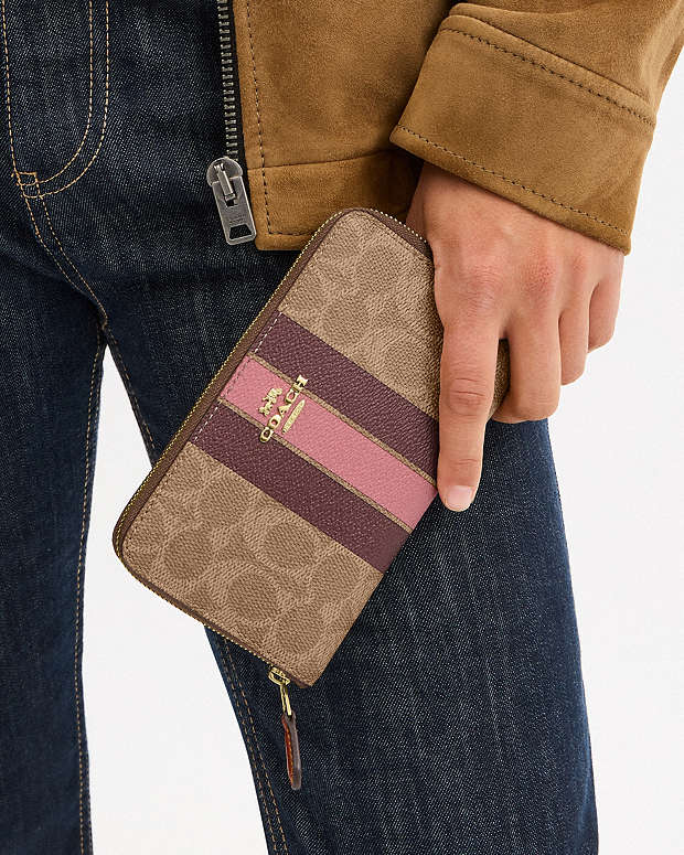 Medium Id Zip Wallet In Signature Canvas With Varsity Stripe Gold-Tan Multi Gold-Tan Multi