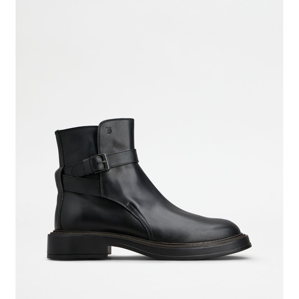 Tods Ankle Boots In Leather Black Mens