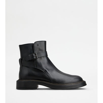 Tods Ankle Boots In Leather Black Mens