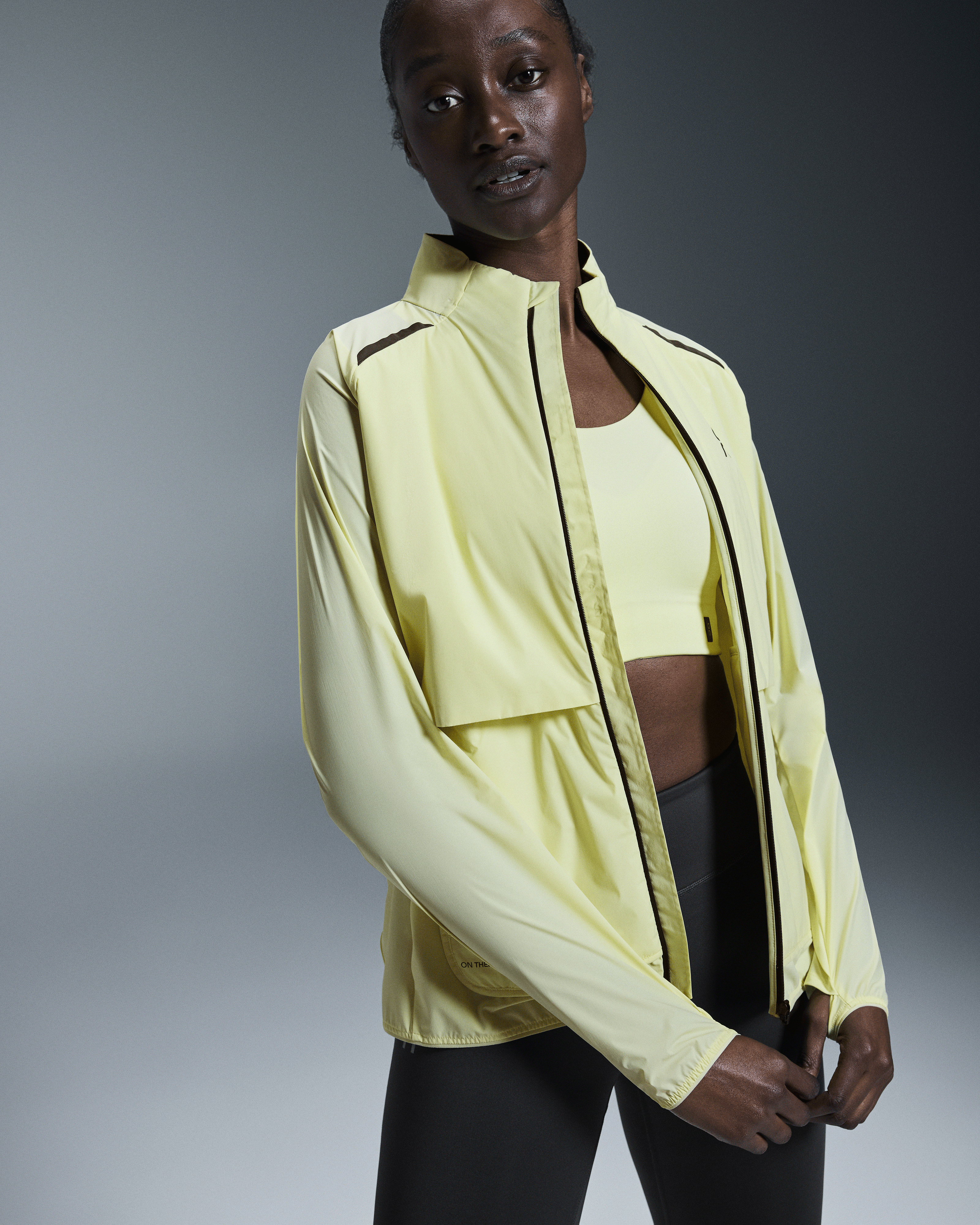 On Weather Jacket Insulated Hay (Women'S)