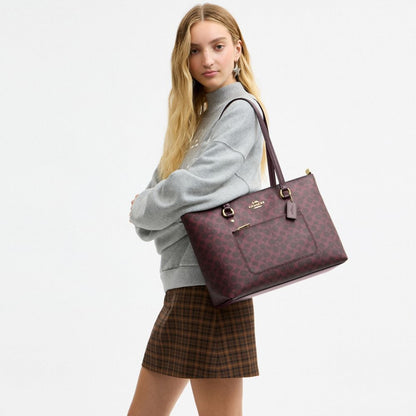 Coach Station Tote Bag In Signature Canvas Gold/Black Currant