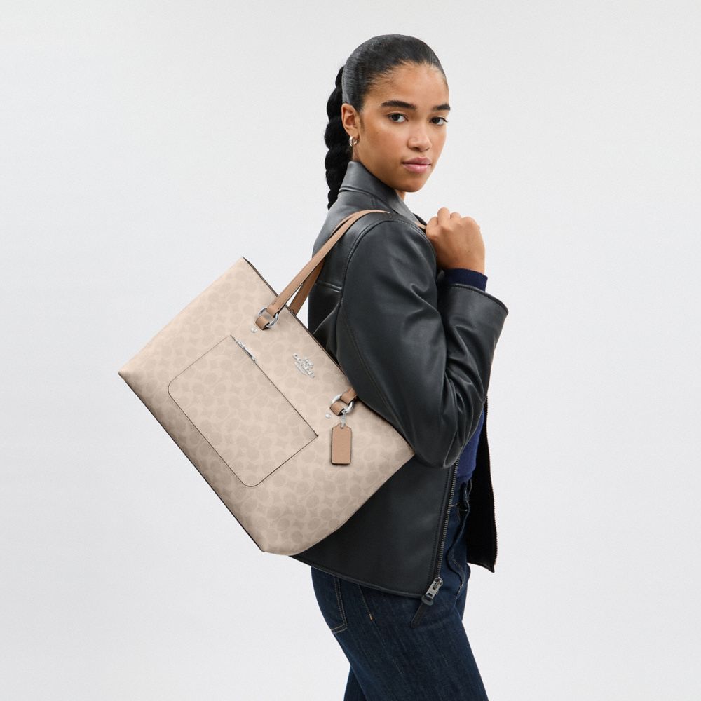 Station Tote Bag In Signature Canvas Signature Canvas-Silver-Sand-Taupe Signature Canvas-Silver-Sand-Taupe