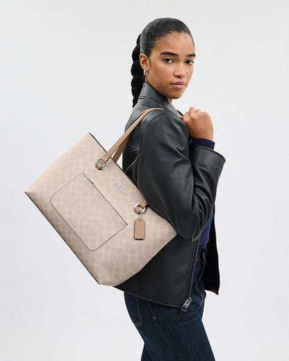 Station Tote Bag In Signature Canvas Signature Canvas-Silver-Sand-Taupe Signature Canvas-Silver-Sand-Taupe