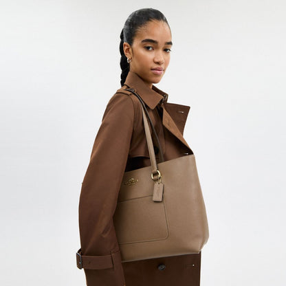 Station Tote Bag Crossgrain Leather-Gold-Dark Stone Crossgrain Leather-Gold-Dark Stone