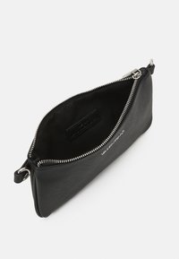 Valentino Marnier Set Cross Body Bag Nero