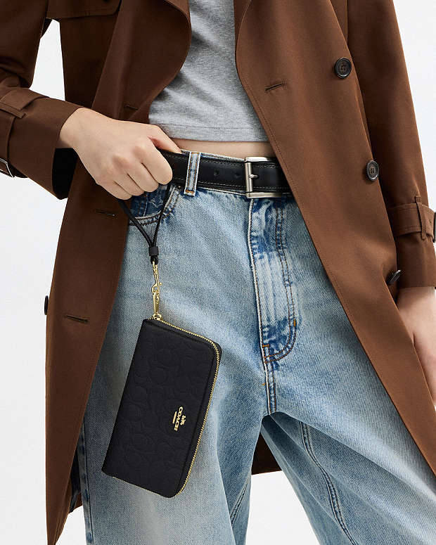 Long Zip Around Wallet In Signature Leather Pebbled Leather-Gold-Black Pebbled Leather-Gold-Black
