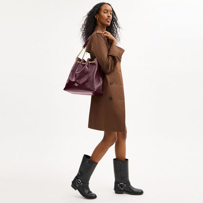 Coach Evelyn Large Shoulder Bag With Quilting Gold