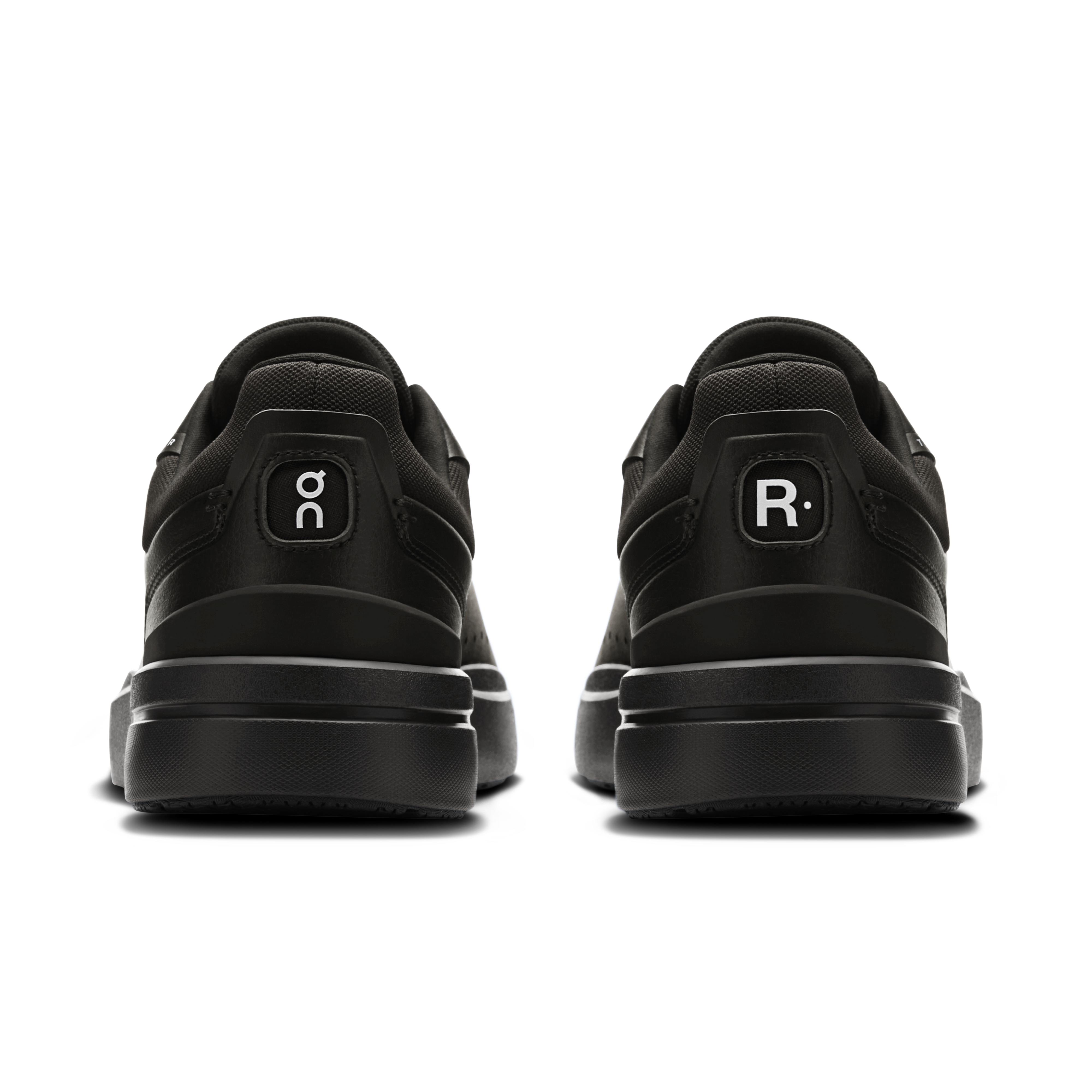 on running the roger advantage black