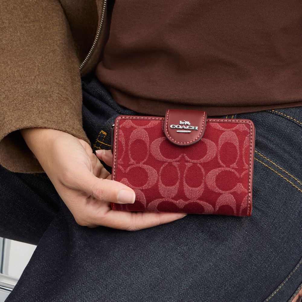 Coach Medium Corner Zip Wallet In Signature Denim Silver True Red