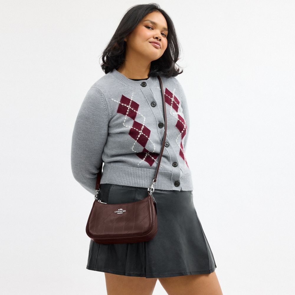 Coach Teri Shoulder Bag With Quilting Silver Maple