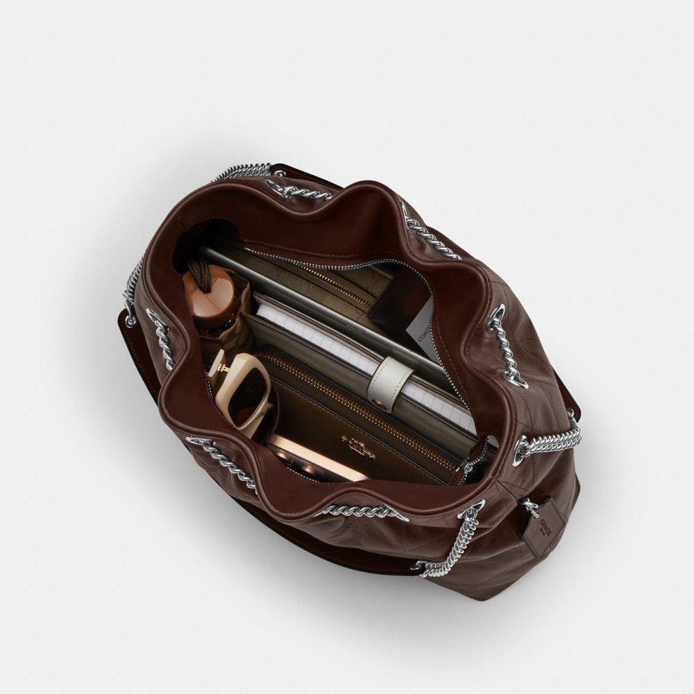 Coach Evelyn Shoulder Bag With Quilting Silver Maple